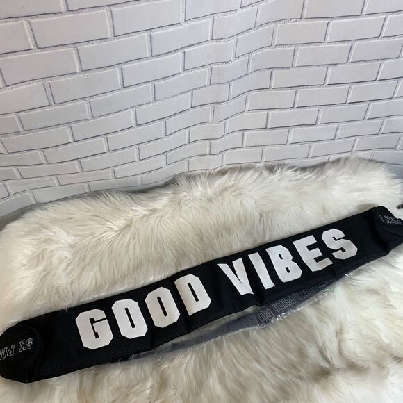 VS PINK Black  "Good Vibes" Can Holder Sli… - Picture 2 of 7